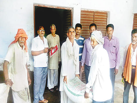Urea fertilizer for farmers descended committees