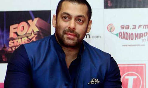 ex contestant accuses salman for distroying his career