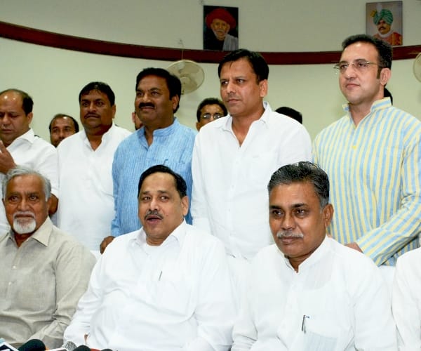 naseemuddin press conference in lucknow