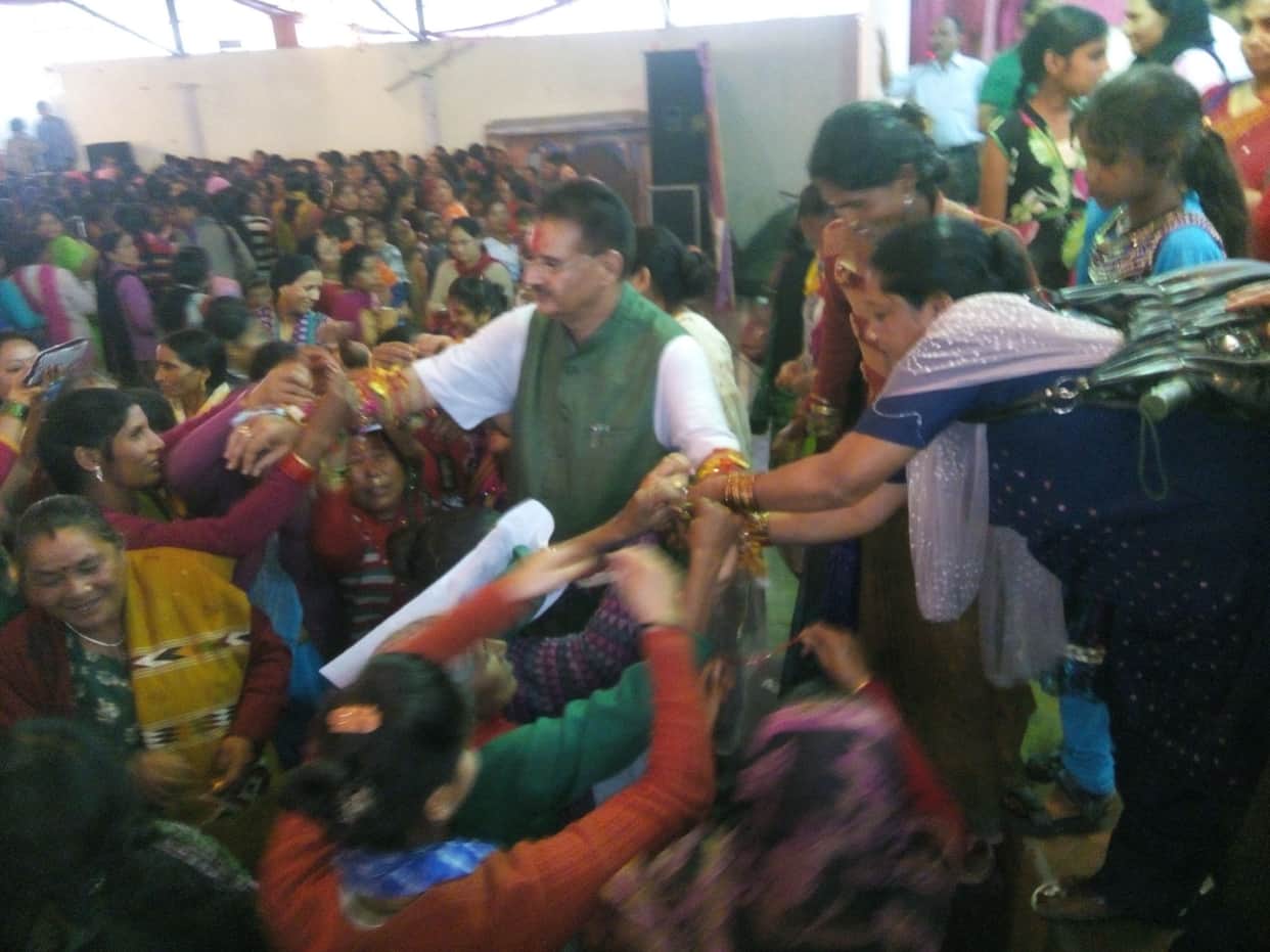 bjp mla ganesh joshi cerebrated rakshabandhan festival.