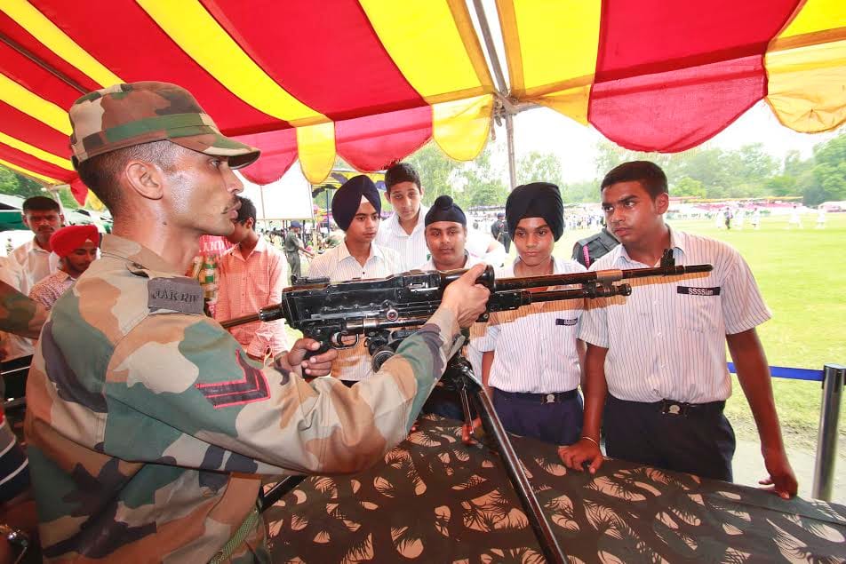 indian army weapons and equipments exhibition in penthar stadium of amritsar