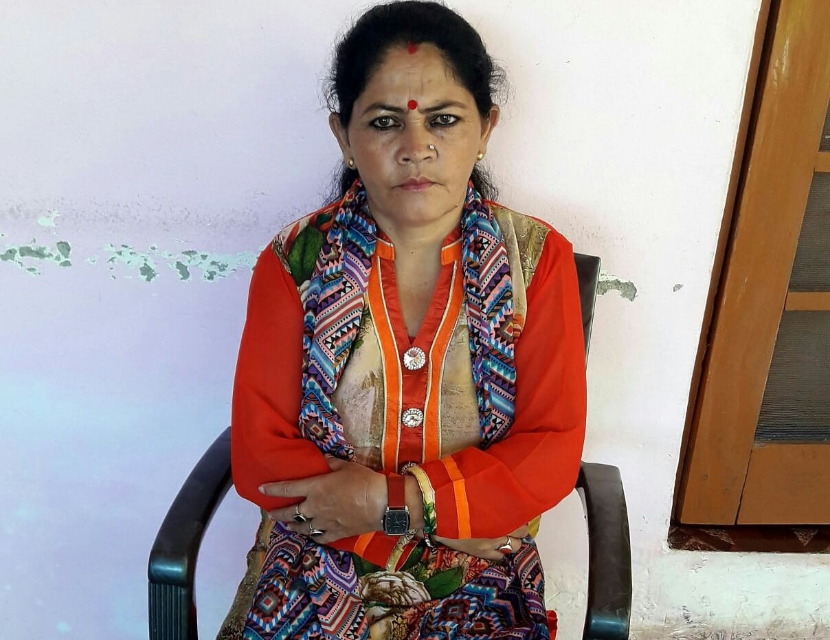 leela sharma terror on drunk male and female