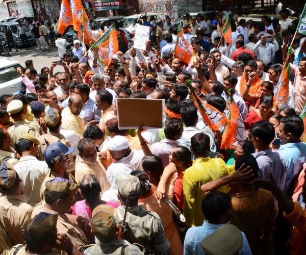  BJP protest over bulandshahar gangrape issue.