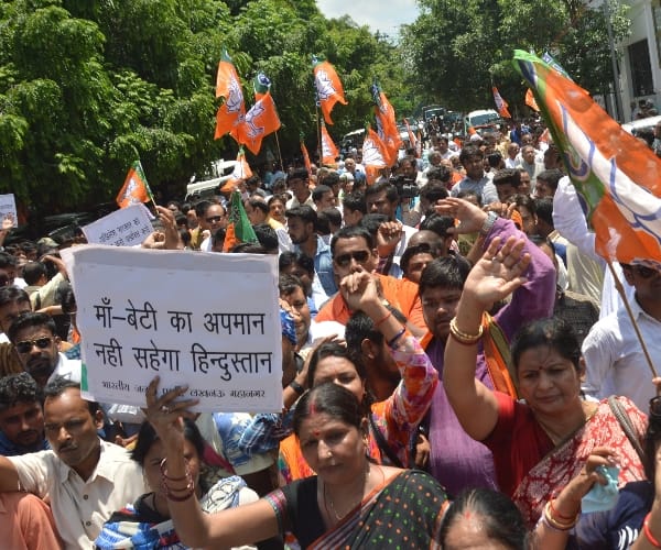  BJP protest over bulandshahar gangrape issue.