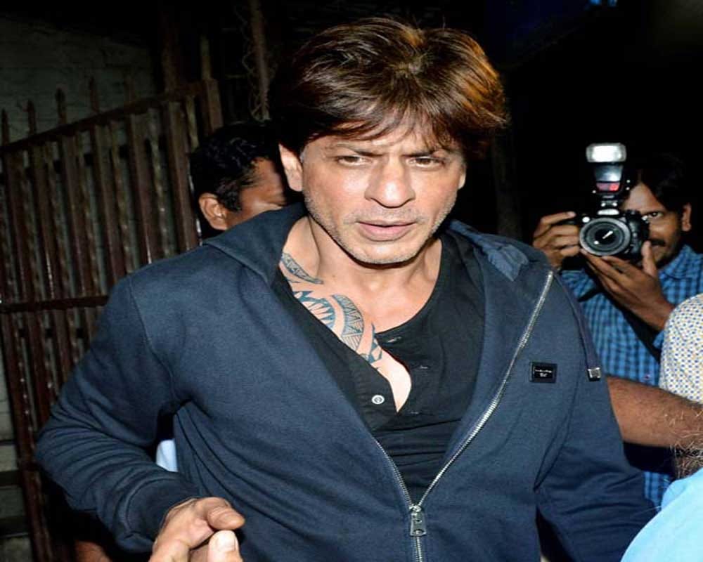 Shahrukh Is Spotted With A Tattoo 