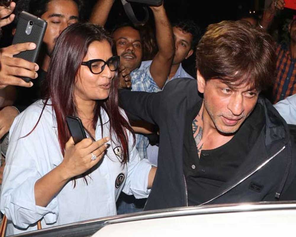 Shahrukh Is Spotted With A Tattoo 