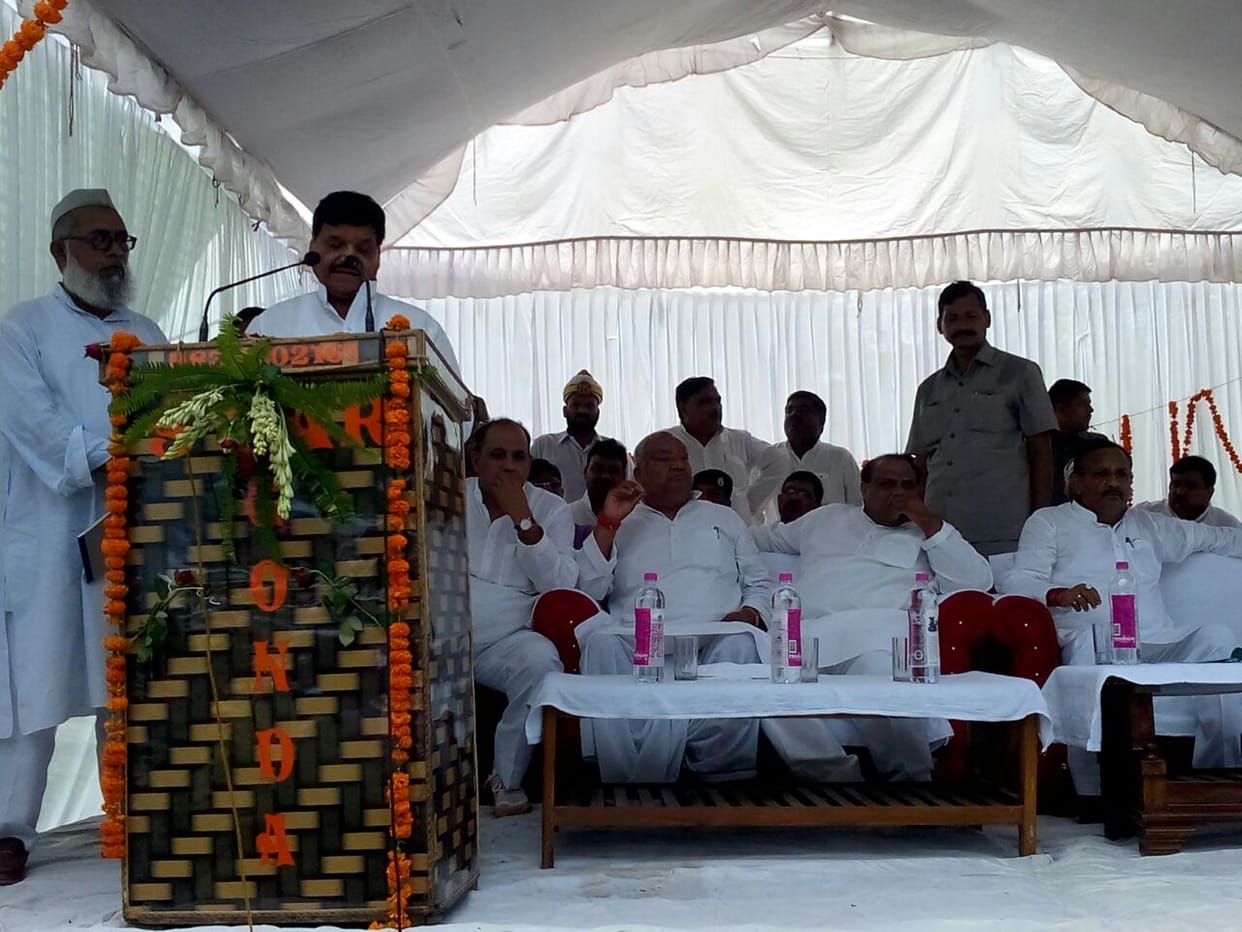 shivpal visit in flood affected area in gonda