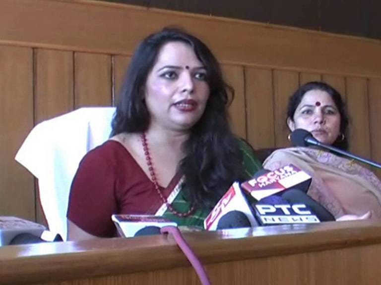 Controversial statements by suman dahiya vice chairman of WC on Rising numbers of rape cases
