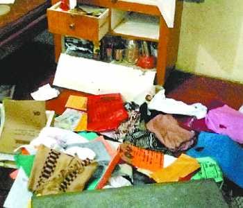 Jewelery and cash stolen worth Rs 29 lakh from eight houses