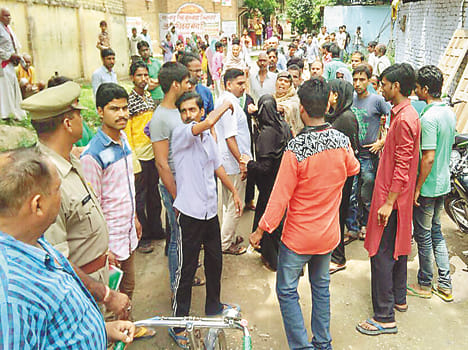 Of villagers protesting against DIG