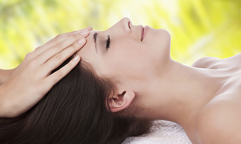 excess hair oil can damage your scalp badly