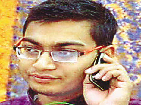 Two student immersed bhitaura pier, a death