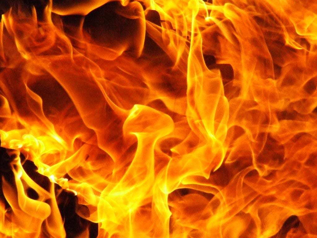 3 huts destroyed due to fire after short circuit