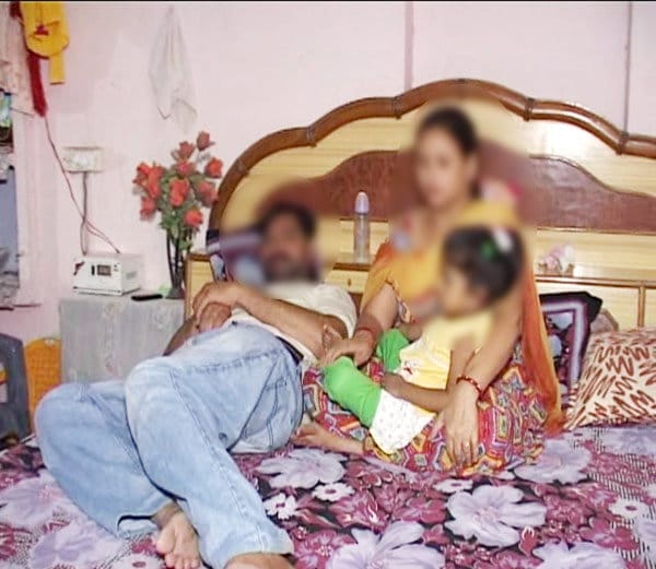 scoundrals brutall beated man, after sexual harassment posted video on facebook