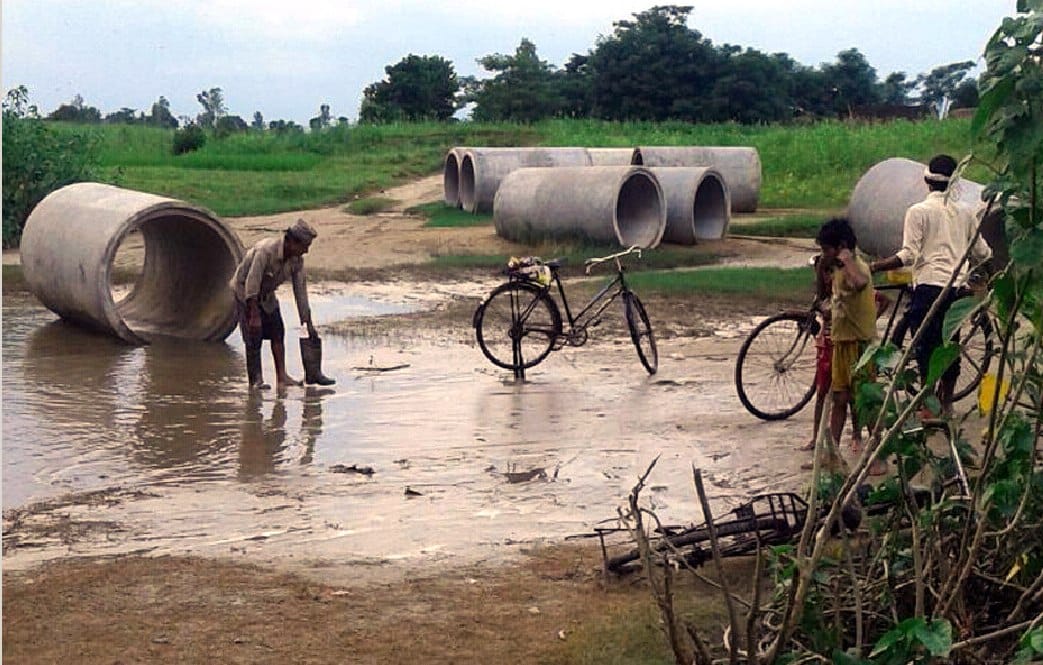 Land Nomens drain pipe was putting on Nepal, the work stopped