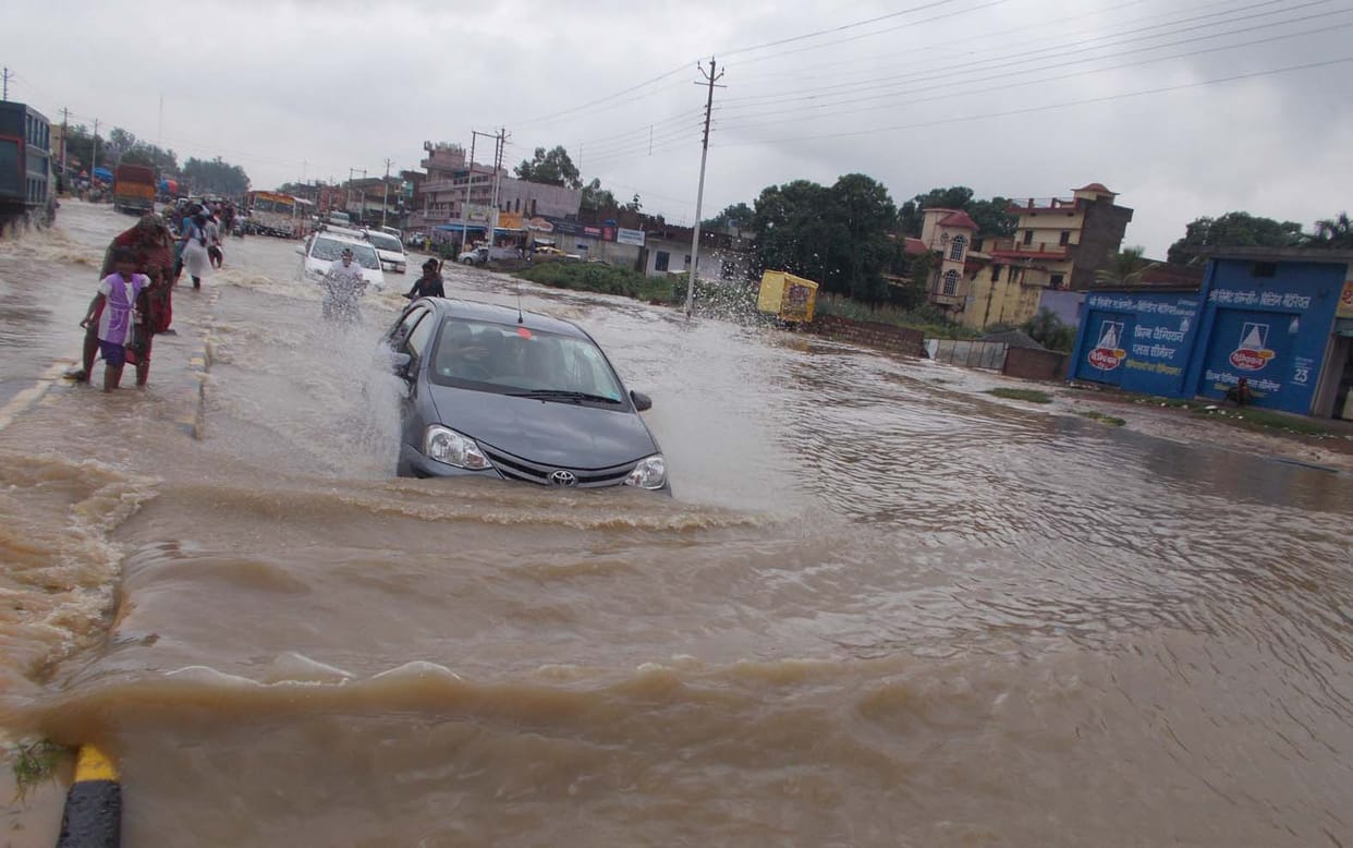 Jmajm rain water entered the houses