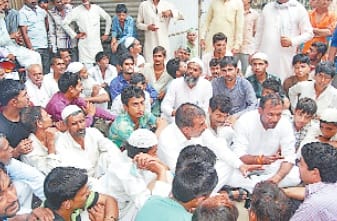 protest on power problem