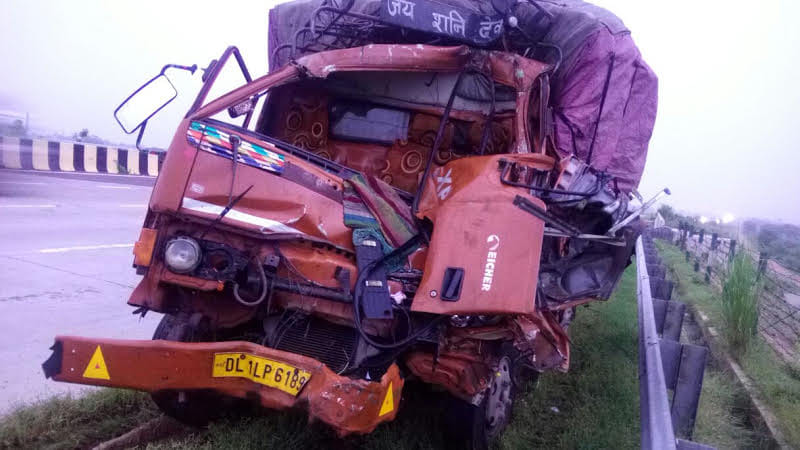 five injured also in expressway accident