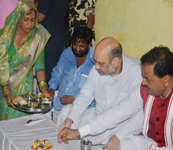 amit shah lunch at kaushal kishore house