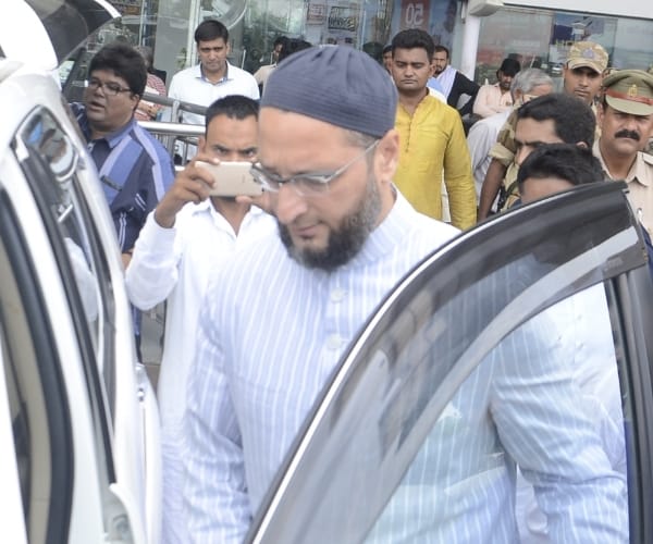 asaduddin owaisi declares candidate for UP election.