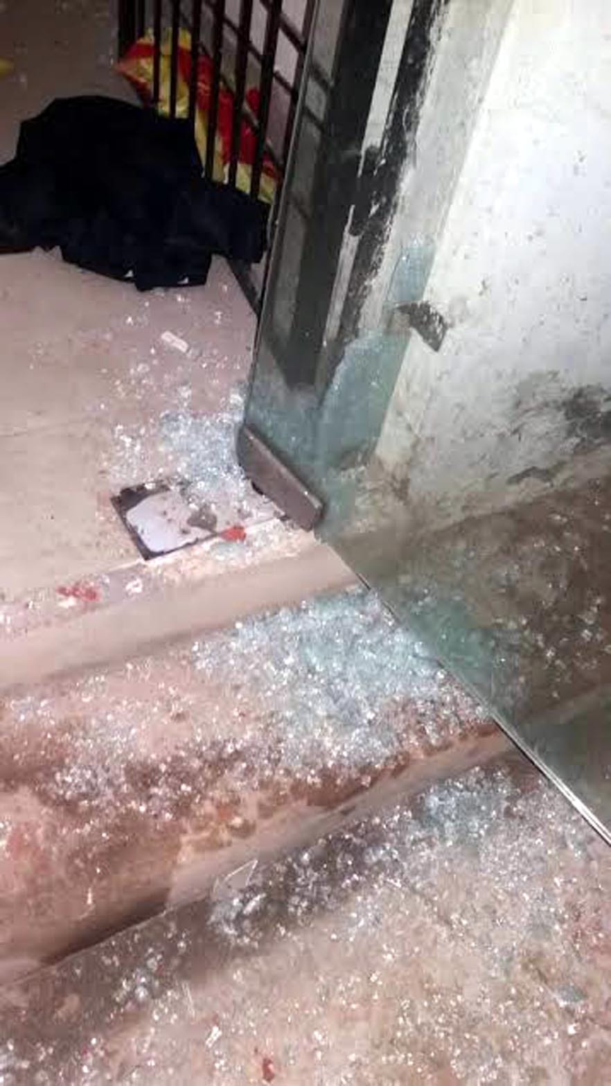 Petrol pump salesmen robbed of half a million