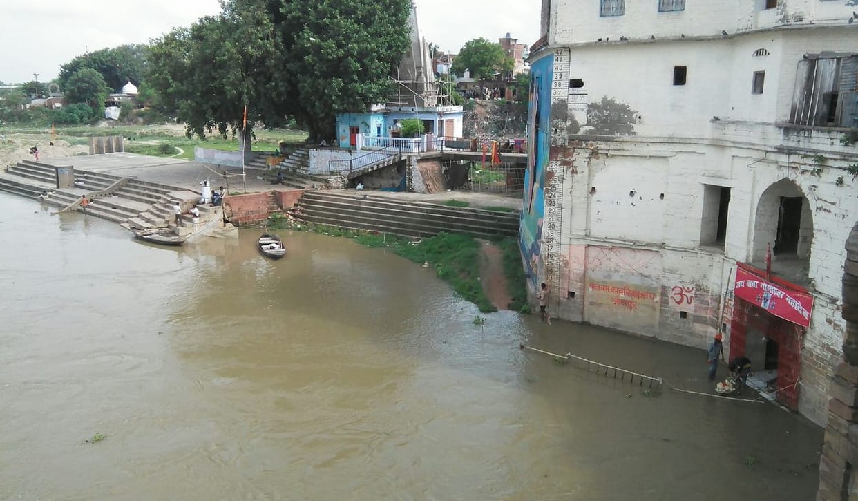 Gomateshwara Gomti water entered the temple