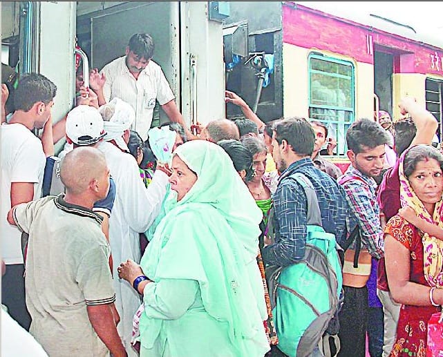 horror of Manchalo in Train-bus 