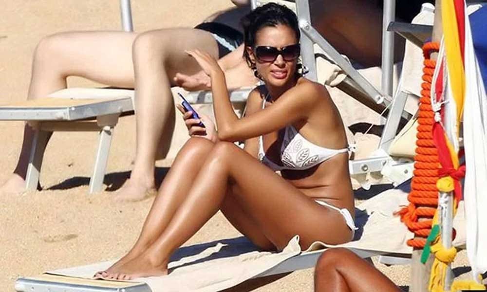 Hot And Sexy Female Politicians Of World 