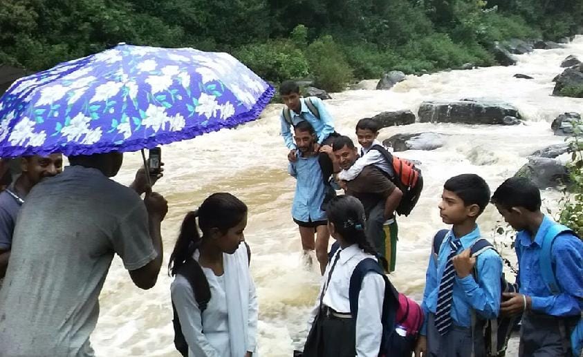 lagdhar people in trouble