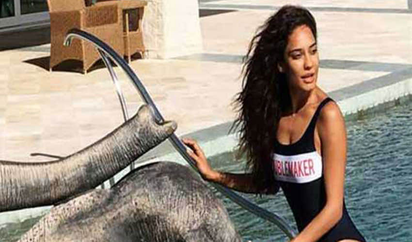 lisa hayden enjoys holiday with boyfriend