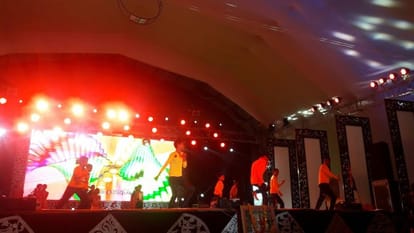 singing and dancing audition in amar ujala