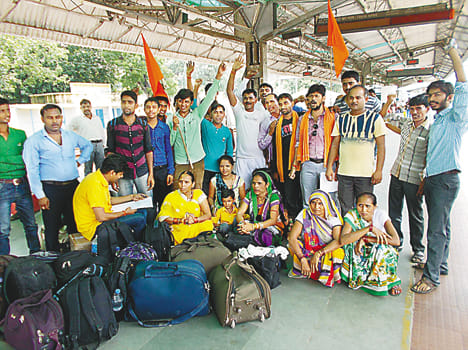 Batch of devotees leave for Amarnath Yatra