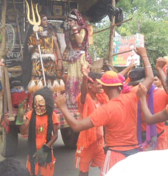 Lakhs of devotees today shall overflow the small Kashi