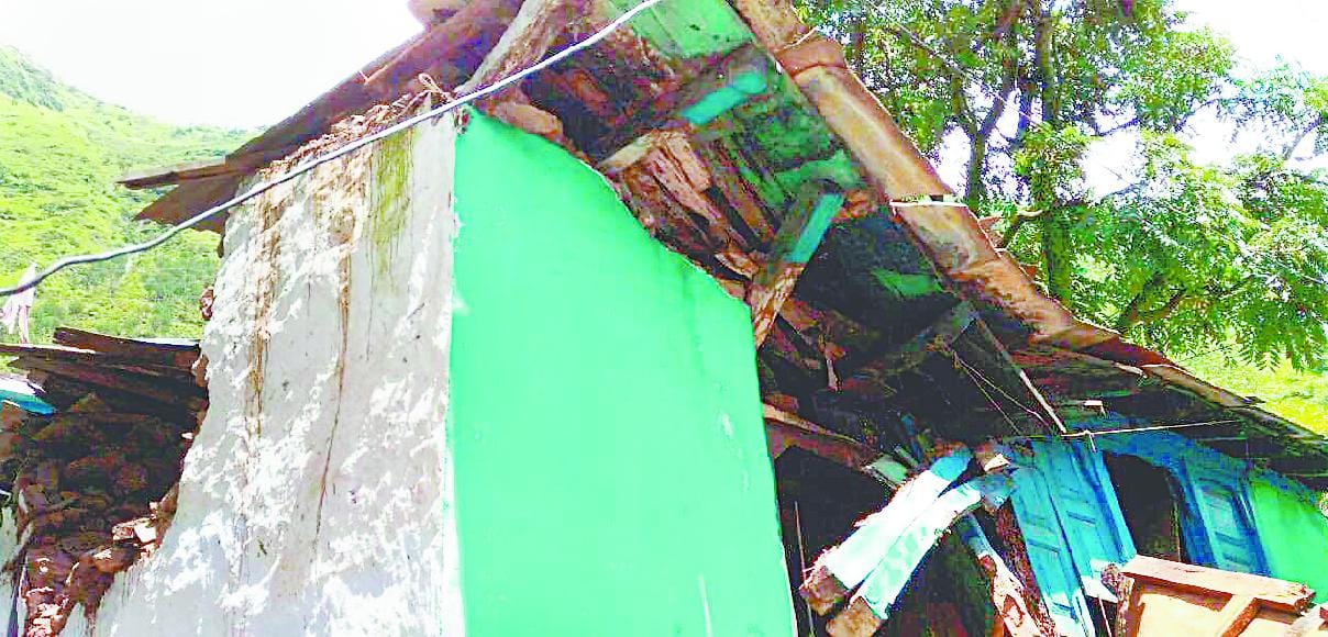 Dharchula rain havoc, damaged four houses