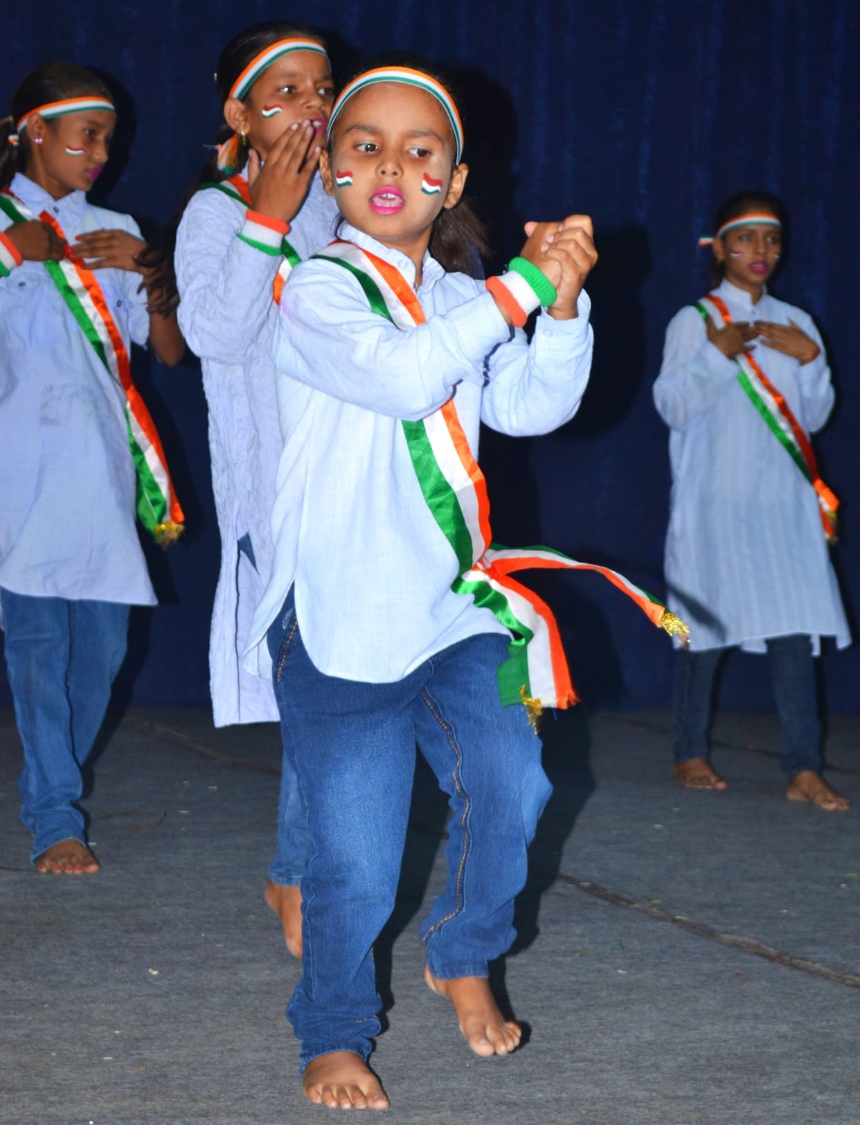Gandhi Bhavan, students It performed at the cultural landscape 