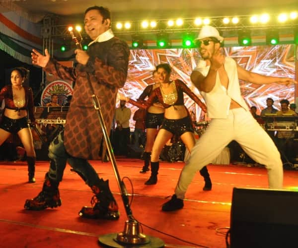 sukhvinder singh in ganjing carnival.