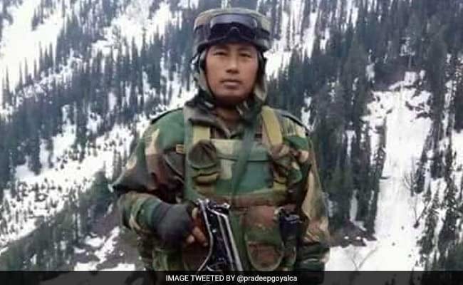 shaurya chakra awarded to-11 defence personnel