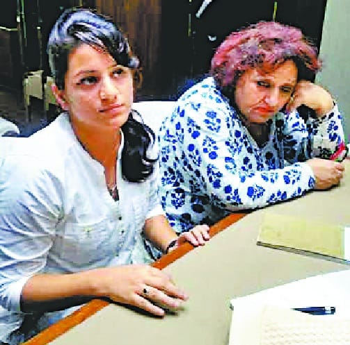 whats app impact duplicate jewelry suppliers arrested, mother and daughter, Chandigarh, 