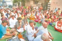 prabhat feri, people singing, devotional songs, kaithal