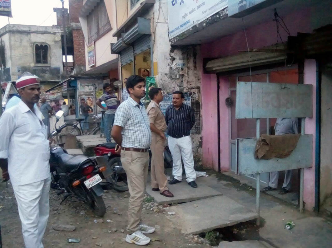 Rudrapur in Madanpur liquor stores raided