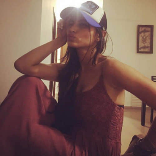tv actress mouni roy dance in a party