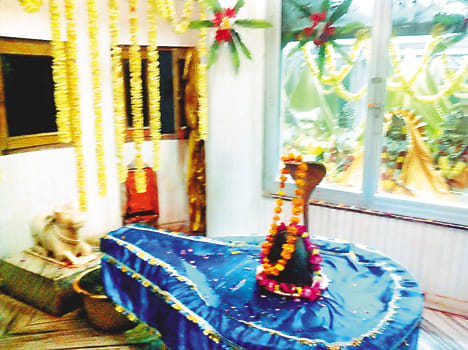 On the last Monday of Sawan decorated pagoda