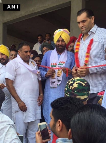 the great khali refuse to join aam admi party, accept to support aap candidate