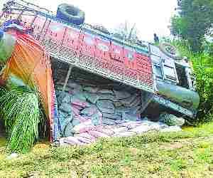 Six students injured in Accident, one referred trauma
