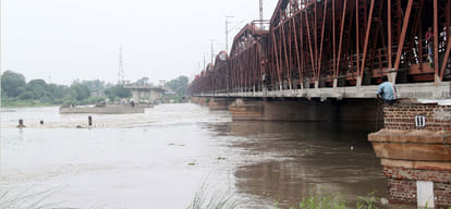 The water level in Yamuna came down from danger mark