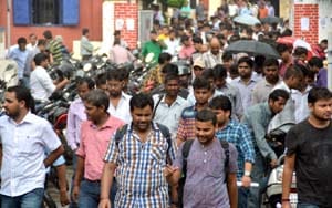 Chhatraneta emulated mobile arrested