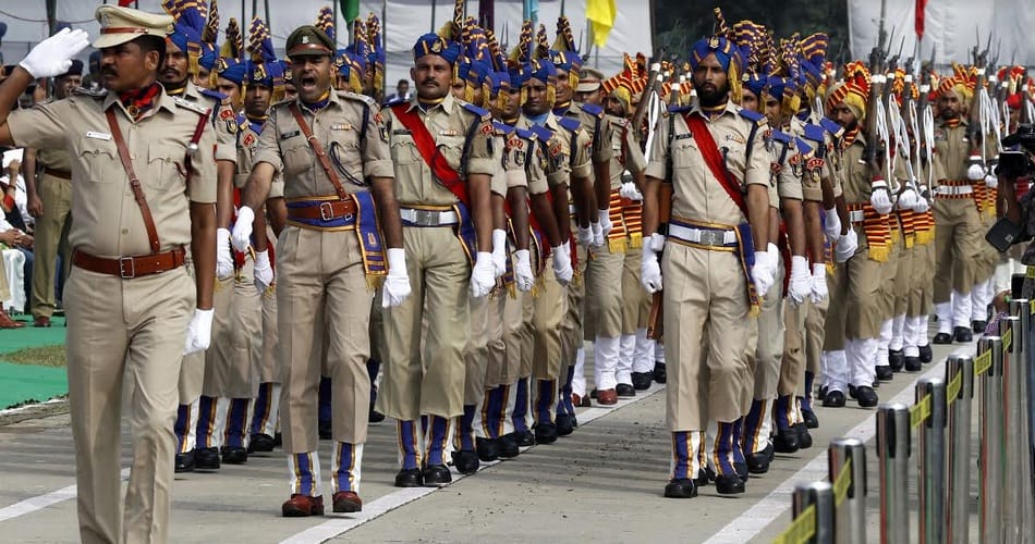 15 august independence day celebration in chandigarh prade ground, governor solanki hosted flag
