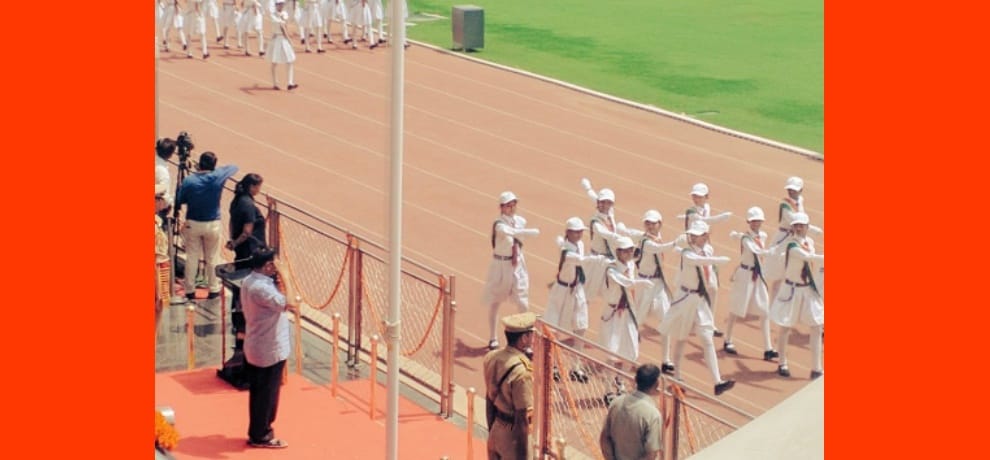 Kejriwal hosting flag at chatrasaal stadium,