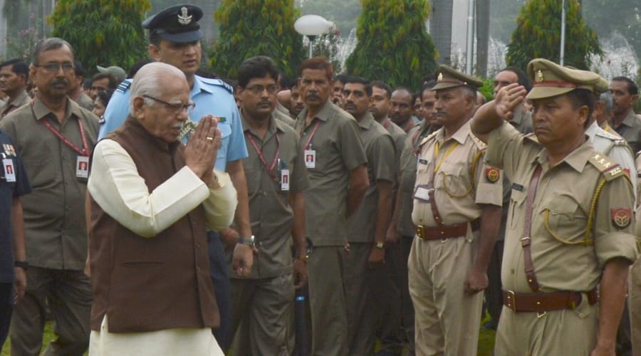 governor ram naik and raj babbar celebrates independence day