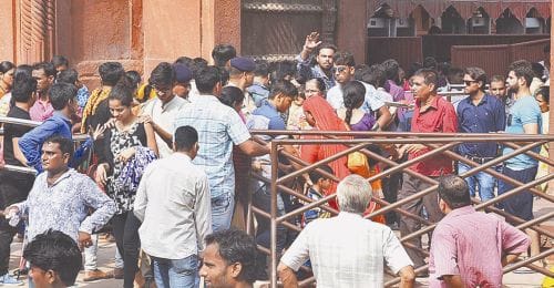 Tourists descended on the crown extends perturbations